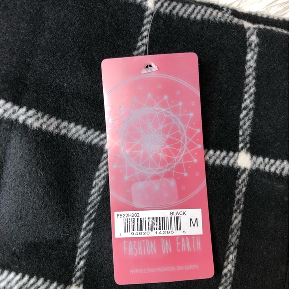 Fashion on earth, black plaid mini skirt With side slit - Picture 3 of 6